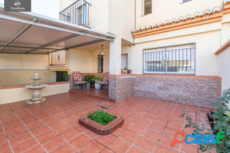 FANT/xc3/x81STICA CASA CON GRAN PATIO Y PISCINA EN ALBOLOTE 6