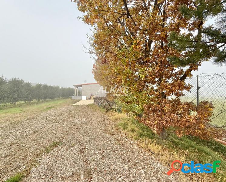 FINCA R\xc3\x9aSTICA EN VENTA EN TUDELA