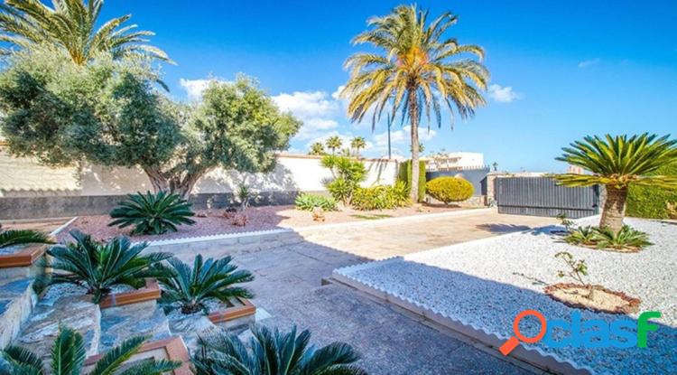 Gran villa elegante y espaciosa con piscina privada 2
