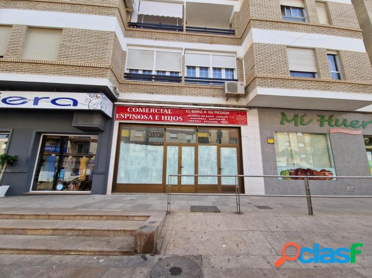 Local en venta y alquiler con opci/xc3/xb3n a compra en Avenida de Salobre/xc3/xb1a, Motril 1