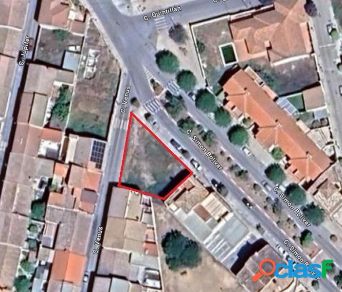 Magn\xc3\xadfico solar de 416 m2 destinado a viviendas de Uso Residencial Unifamiliar en Santa Fe