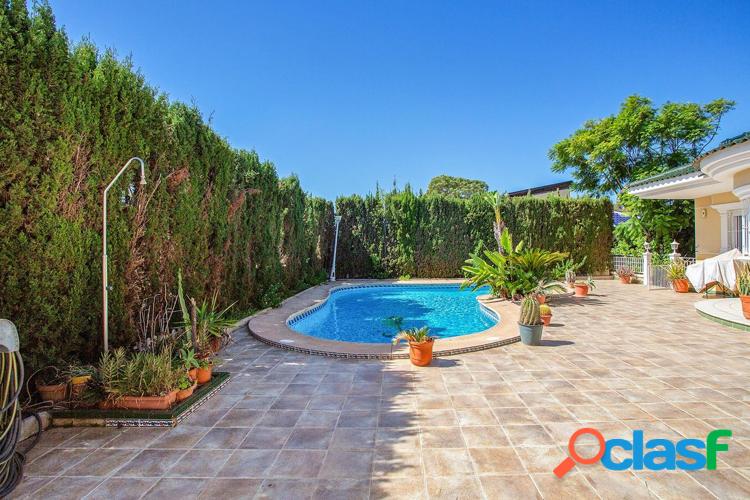 Oportunidad villa de lujo con mas de 500m2 de vivienda 2