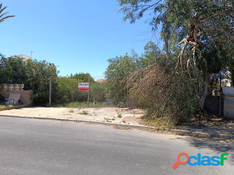 Parcela en venta en Almerimar 2