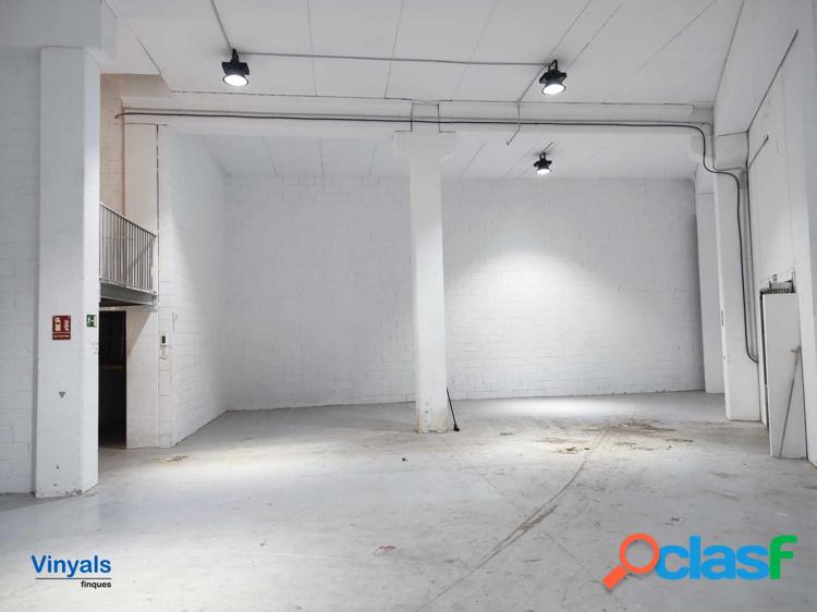 Planta baja con patio privado!