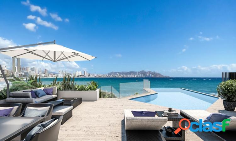 PRIMERA L\xc3\x8dNEA DE PLAYA EN BENIDORM Y CON PISCINA PRIVADA!!!