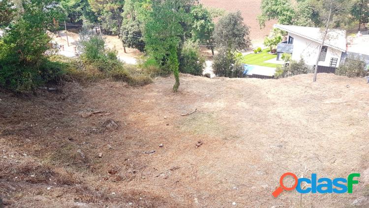 TERRENO ESQUINERO SIN VECINOS 1