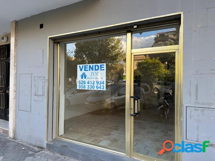 Venta de espectacular local comercial junto a Plaza Fontiveros.