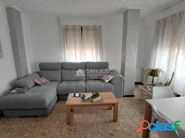 VENTA DE PISO Y ALMACEN EN ASPE, ZONA LA SERRANICA 1