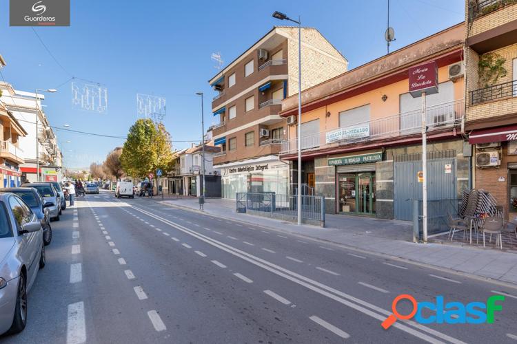 Venta de Piso y Local Comercial en el Centro de Albolote!