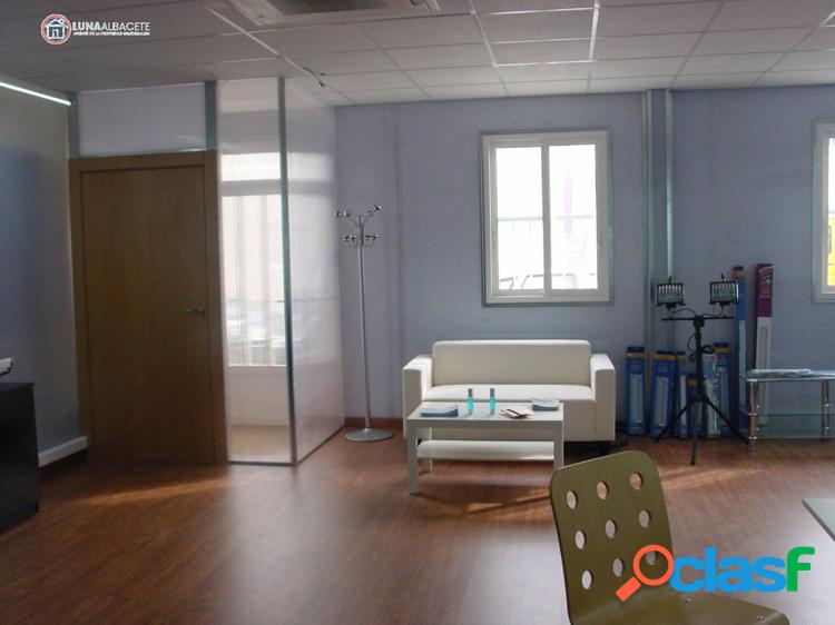 APILUNAINMOBILIARIA VENDE NAVE
