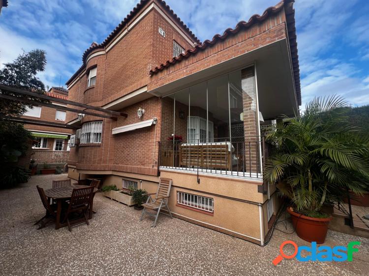 Chalet en la urbanizaci\xc3\xb3n Bonavista, Elche