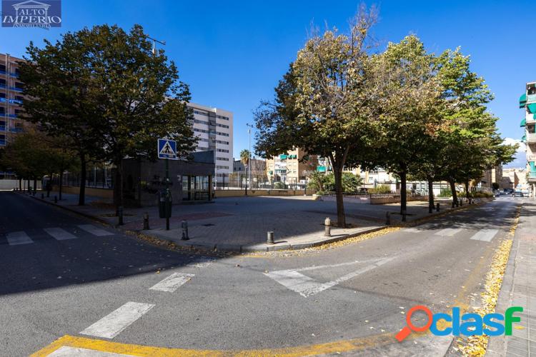 COCHERA CERRADA. ZONA PALACIO DE DEPORTES. 2