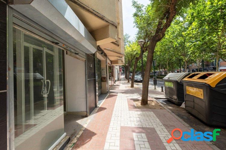 Local comercial en Granada zona Zaidin