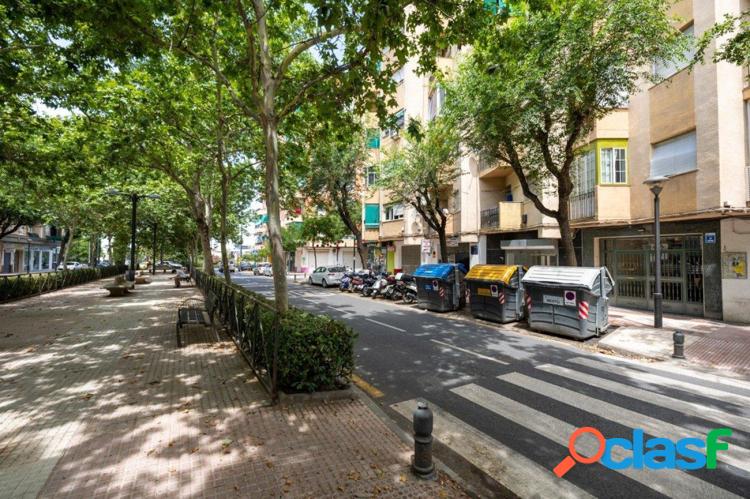 Local comercial en Granada zona Zaidin 1