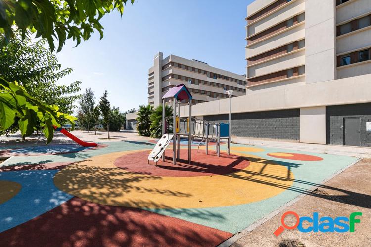 Local en Zona de expansi/xc3/xb3n frente a bulevar peatonal 2