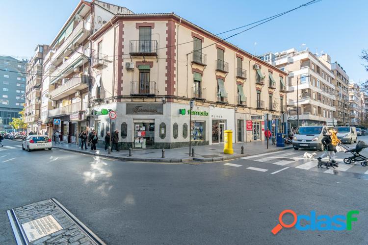 Local situado en la misma Calle San Anton