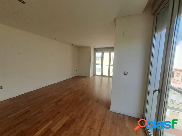 Piso de 3 Habitaciones y 2 Ba/xc3/xb1os de Obra nueva en el centro de ELCHE 5