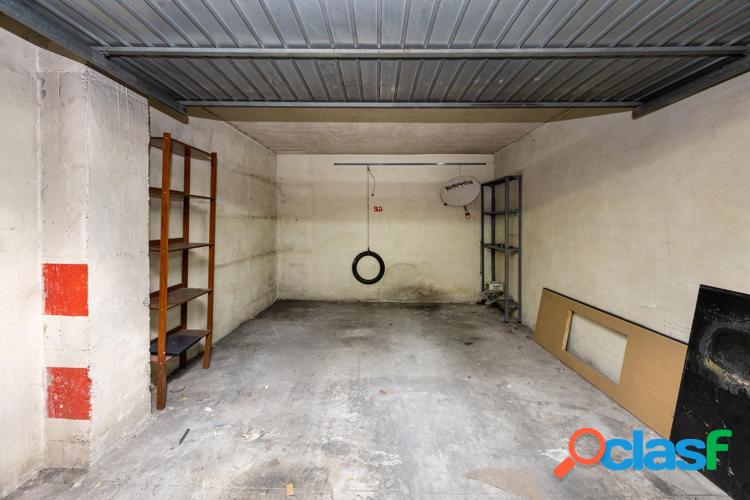 SE VENDE EXCELENTE PLAZA DE GARAJE PRIVADA EN MIGUEL DEL TORO GRANADA 2