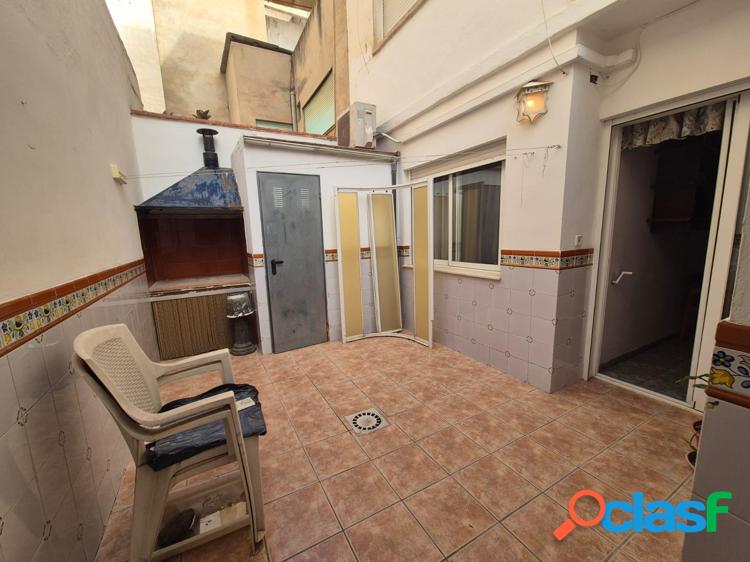 SE VENDE PLANTA BAJA EN FINCA CON ENTRADA INDEPENDIENTE. 1