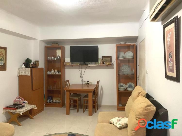 \xc2\xa1Se vende en Vistabella piso con tres dormitorios!