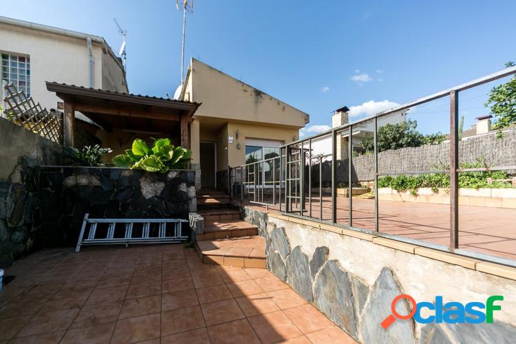 Acogedora casa en Las Planas