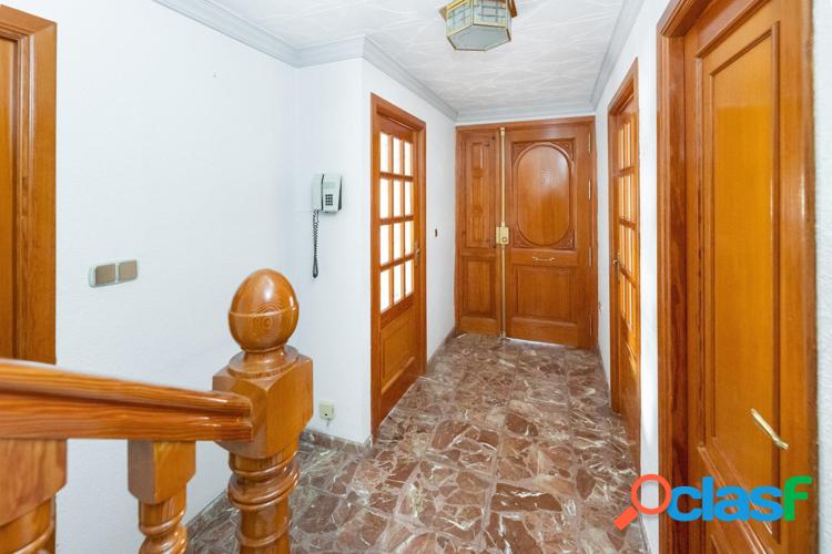 ACOJEDORA CASA EN MARACENA 2