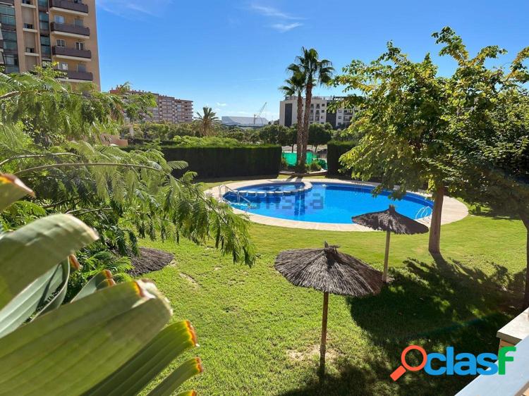 Amplia vivienda en urbanizaci\xc3\xb3n en la zona de Babel.