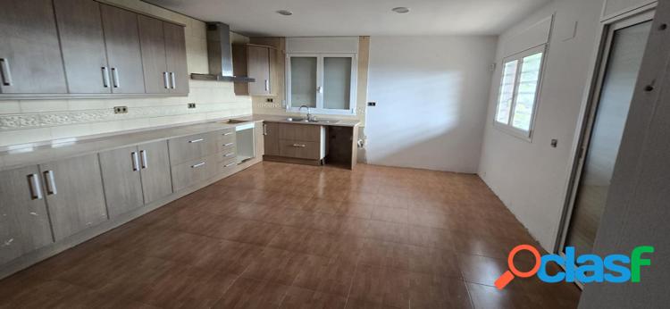 Casa a 4 vientos en venta en Tordera 5