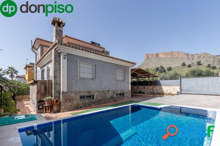 CHALET CON PISCINA EN ALBOLOTE