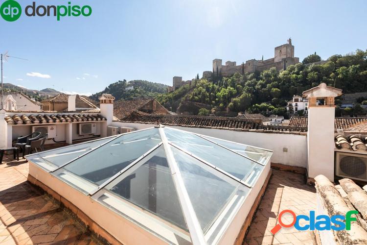 EDIFICIO DE APARTAMENTOS TURISTICOS FRENTE A LA ALHAMBRA