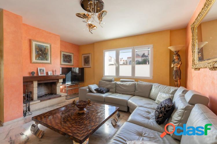 ESPECTACULAR CHALET EN LA URB. VILLAS BLANCAS 1