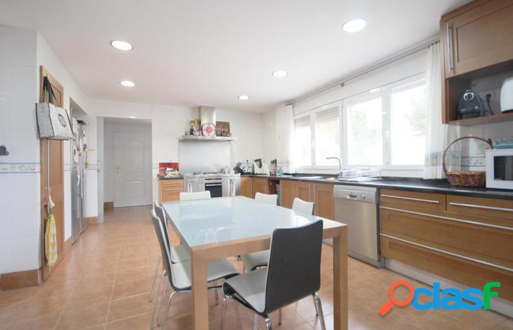 ESPECTACULAR CHALET EN VENTA ZONA LAS AM/xc3/x89RICAS 3
