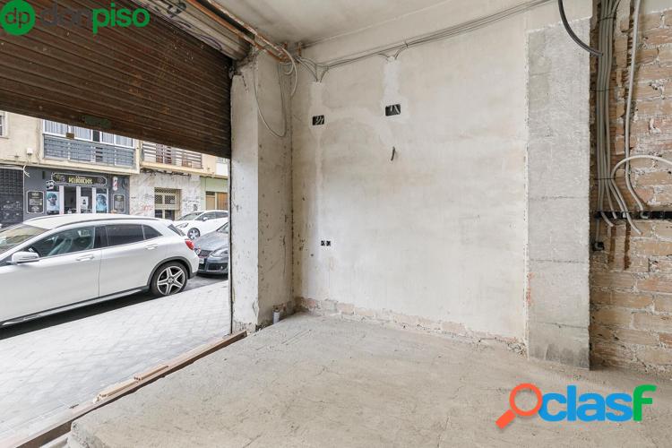 ESTUPENDO LOCAL EN CALLE AZOR/xc3/x8dN 1