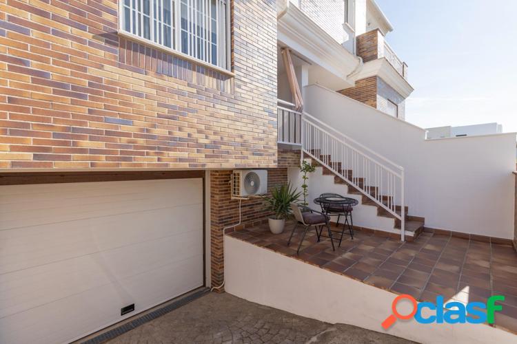 Excelente oportunidad en Belicena, adosado en residencial con piscina.. 3