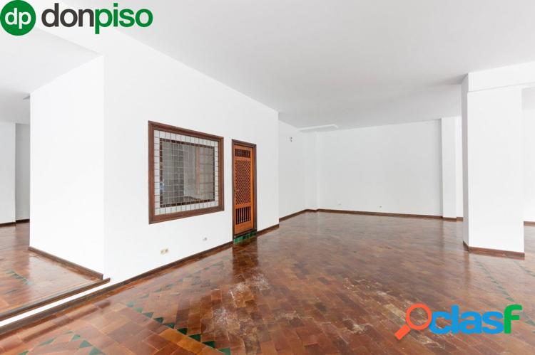 LOCAL COMERCIAL EN PLENO CENTRO DE ALMU/xc3/x91ECAR 3