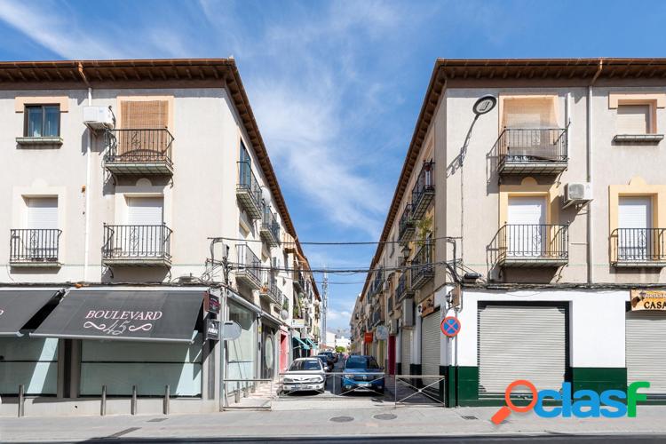 Magnifico local comercial ideal para utilizar como garaje 4