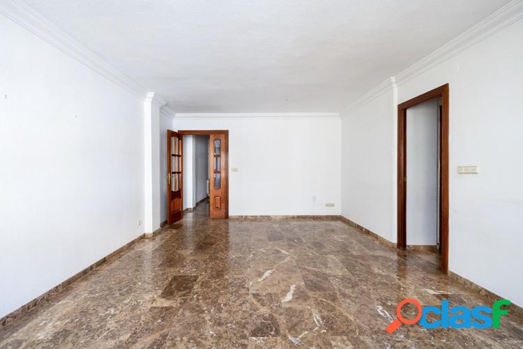 Nueva de San Ant/xc3/xb3n gran piso de cuatro dormitorios 2