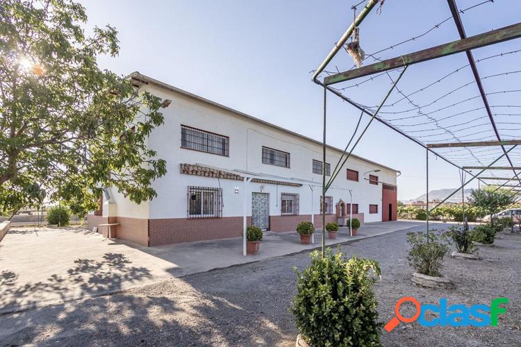 OPORTUNIDAD! CASA Y NAVE EN SANTA F\xc3\x89