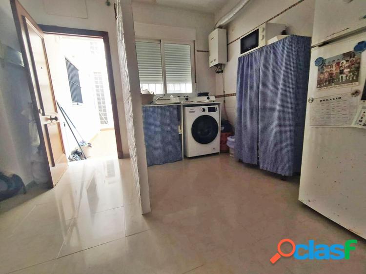 Piso en venta en el centro de Chiclana 2