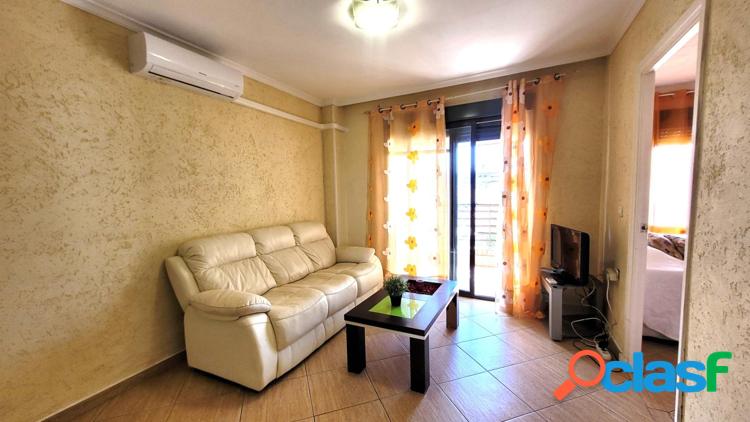 SE VENDE BONITO APARTAMENTO EN PRIMERA LINEA DE MAR!!!!!!!! A TAN SOLO 5 M. DEL MAR. 6