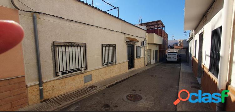 SE VENDE CASA MARAVILLOSA EN UN BARRIO DE LA VALL D\'UIXO