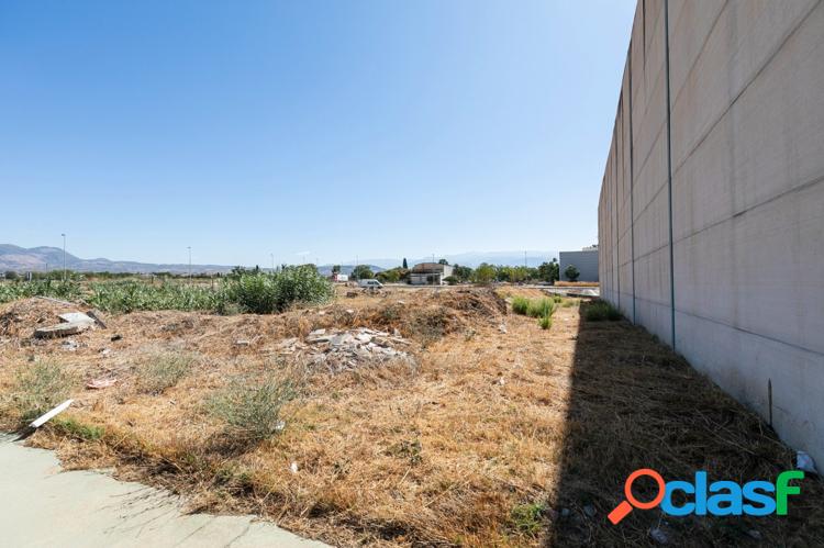 Se vende parcela industrial de 809 metros cuadrados en el Poligono Hurpe de Atarfe. 6