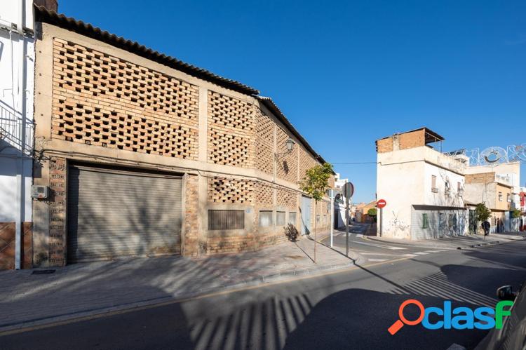 SOLAR URBANO EN ARMILLA