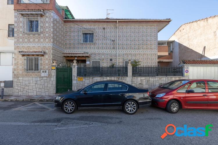 TERRENO URBANO IDEAL PARA CONSTRUIR PISOS