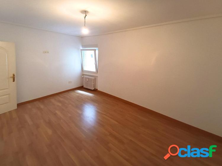 Urbis te ofrece un estupendo Piso en venta en zona de Labradores, Salamanca. 4