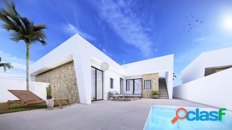 VILLAS PAREADAS DE OBRA NUEVA EN ROLDAN 6