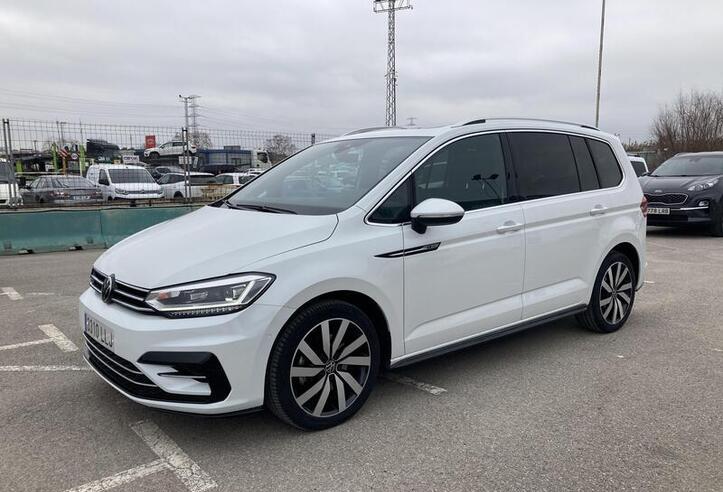 Volkswagen touran sport 2.0 tdi *techo* *7 plazas* Volkswagen touran sport 2.0 tdi *techo* *7 plazas*