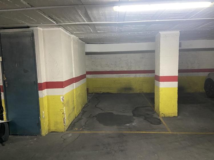 Plaza de parking en barcelona en sants rambla de badal