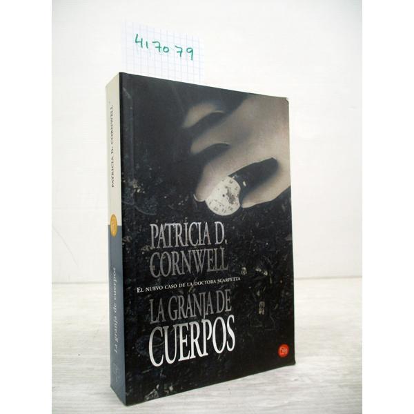 Le gusta la música, le gusta bailar. mary higgins clark.